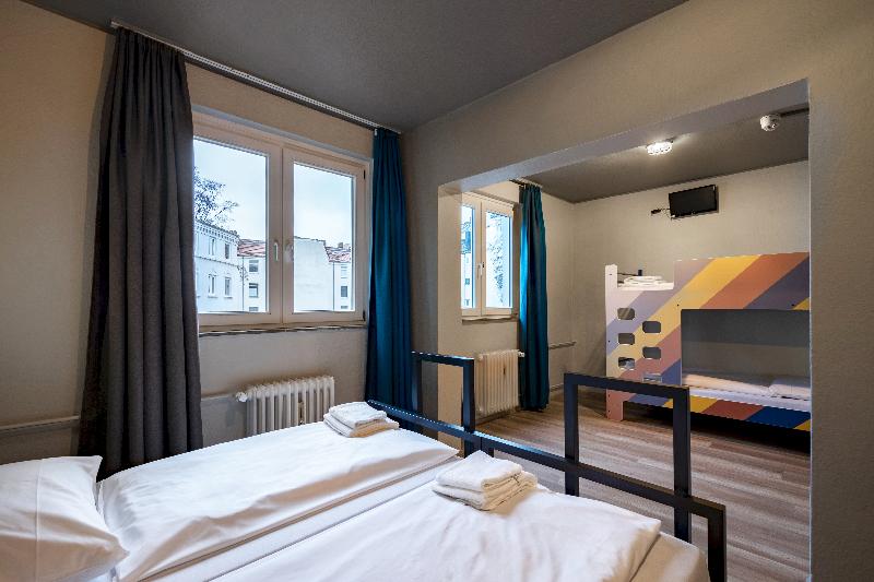 هتل a&o Hamburg Reeperbahn