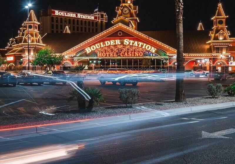 هتل Boulder Station