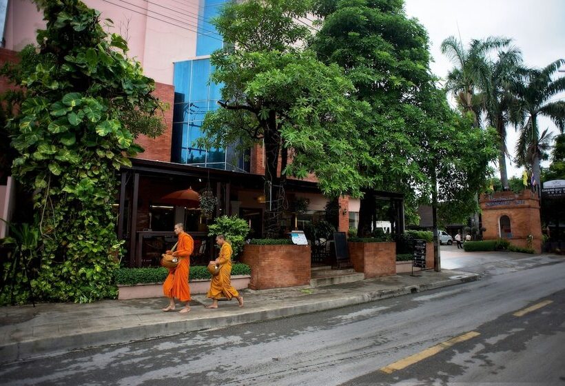 Hotel Chiangmai Gate