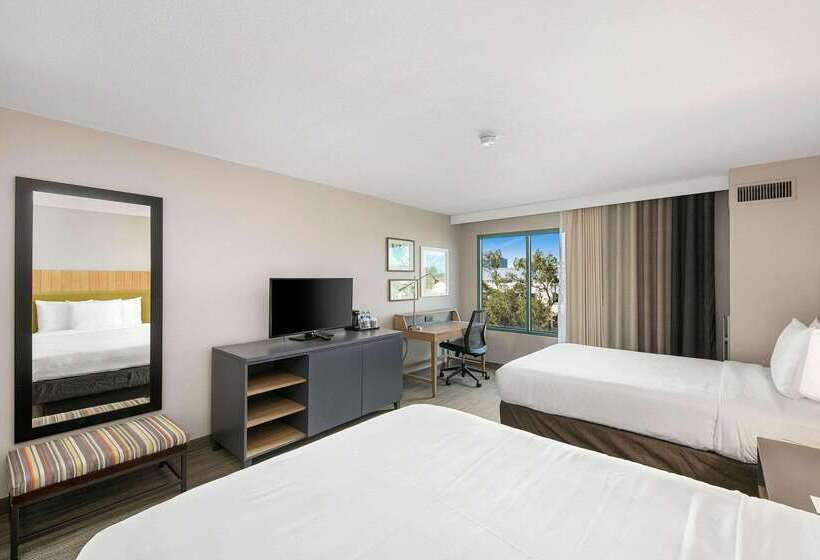 هتل Country Inn & Suites By Radisson, San Diego North, Ca