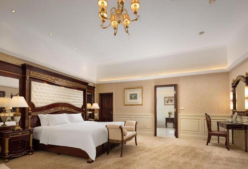 Crowne Plaza Hotel & Suites Landmark Shenzhen, An Ihg Hotel   Nearby Luohu Border, Indoor Heated Swi