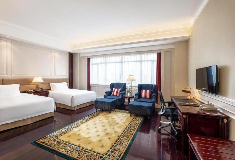 Crowne Plaza Hotel & Suites Landmark Shenzhen, An Ihg Hotel   Nearby Luohu Border, Indoor Heated Swi