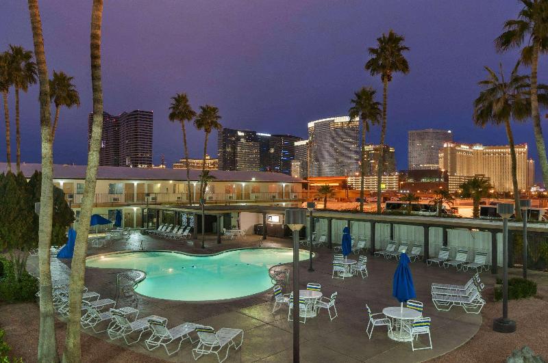 هتل Days Inn By Wyndham Las Vegas Wild Wild West Gambling Hall