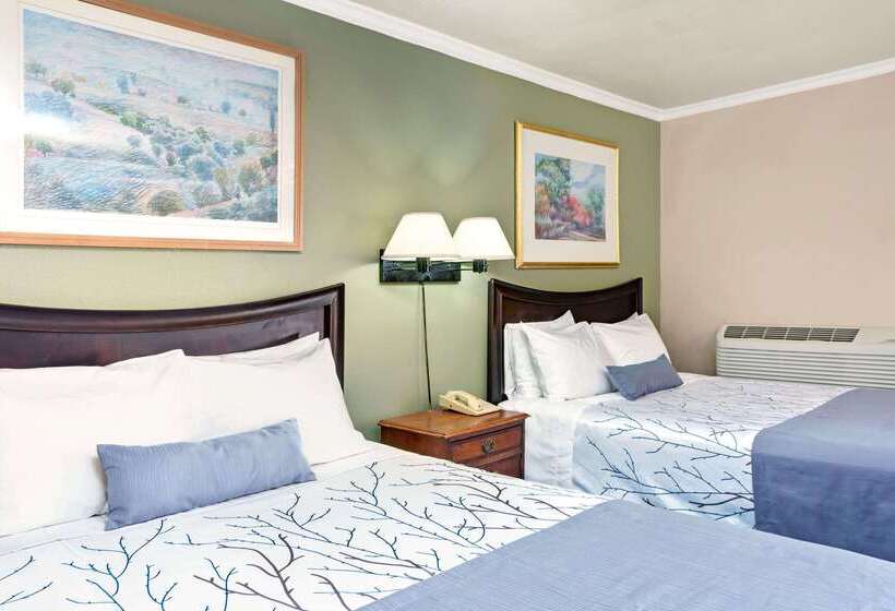 호텔 Days Inn By Wyndham San Jose Convention Center
