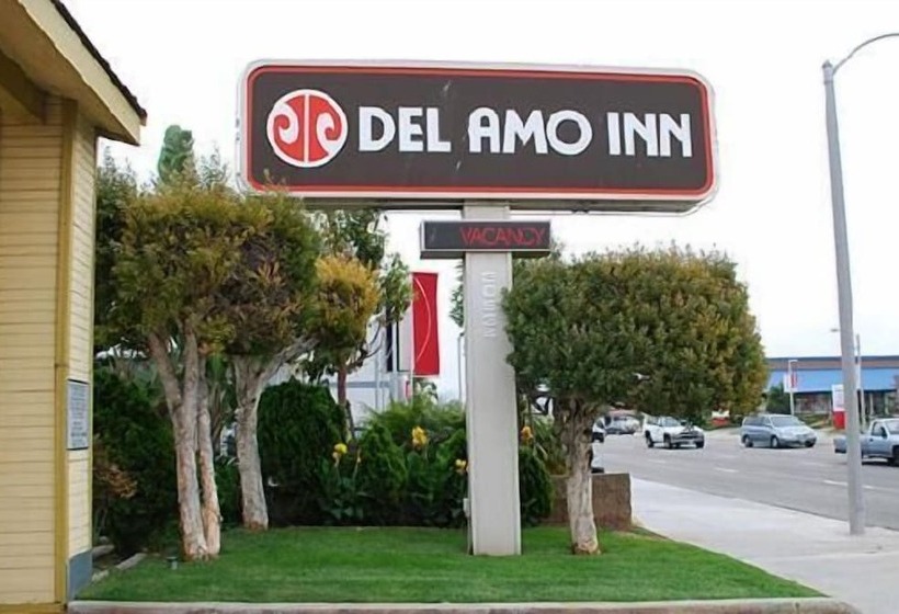 هتل Del Amo Inn