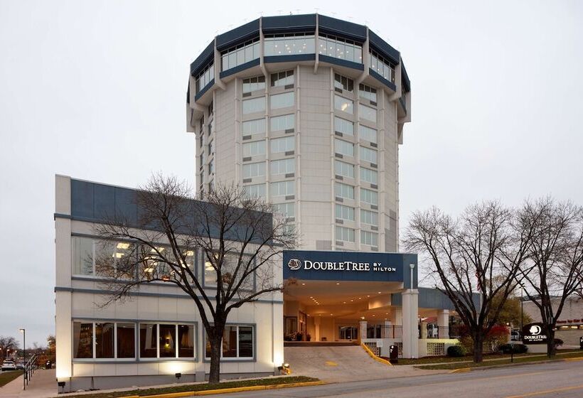 هتل Doubletree By Hilton Jefferson City