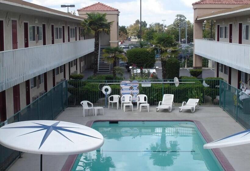 هتل Dream Inn