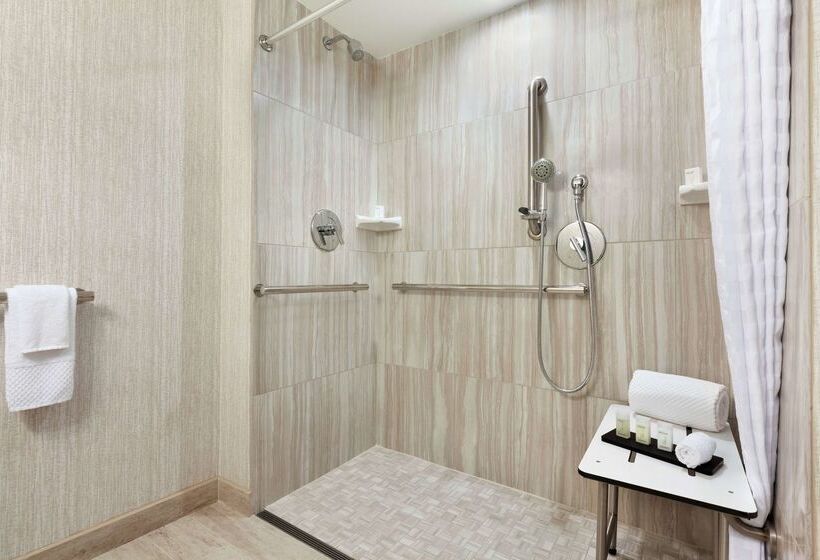 Отель Embassy Suites By Hilton Brea North Orange County