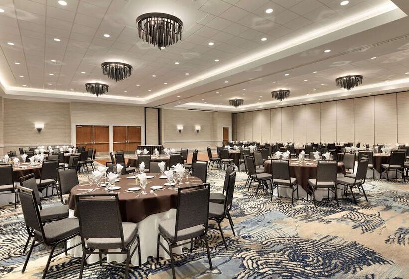 فندق Embassy Suites By Hilton Monterey Bay Seaside