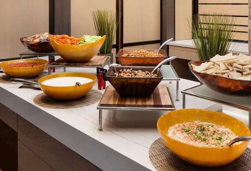 فندق Embassy Suites By Hilton Monterey Bay Seaside