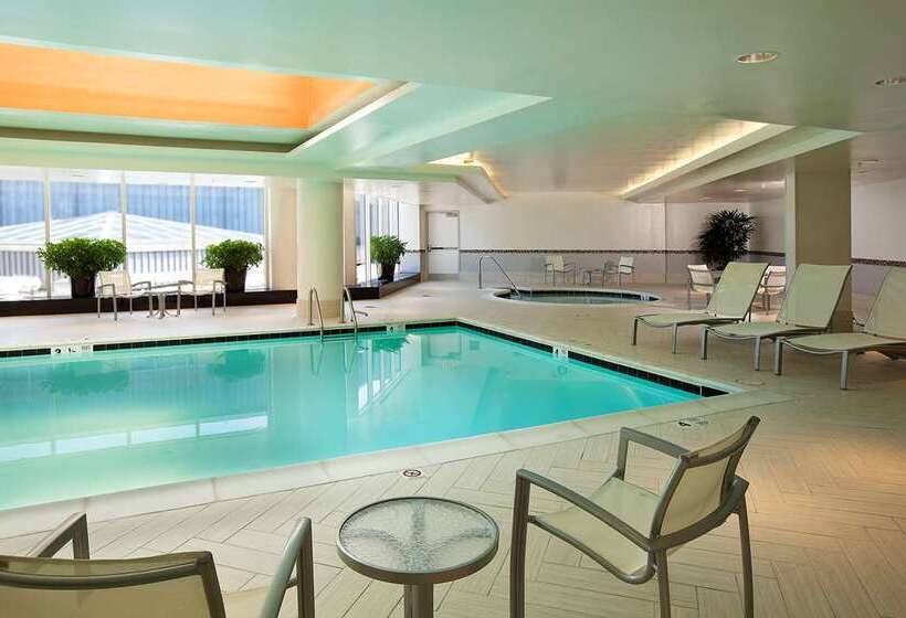 هتل Embassy Suites By Hilton Washington Dc Chevy Chase Pavilion