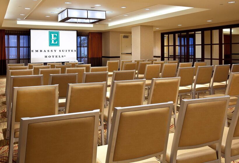 هتل Embassy Suites By Hilton Washington Dc Chevy Chase Pavilion
