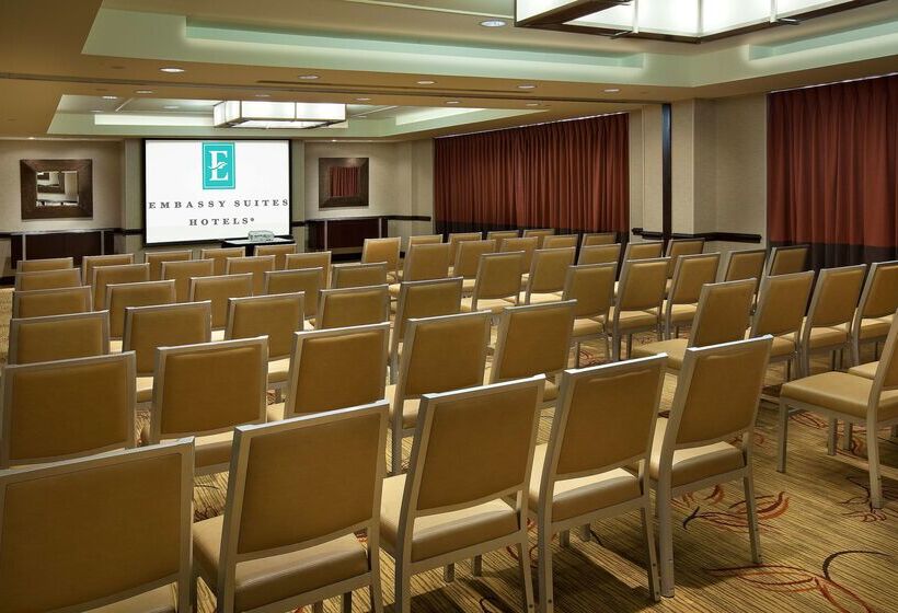 هتل Embassy Suites By Hilton Washington Dc Chevy Chase Pavilion