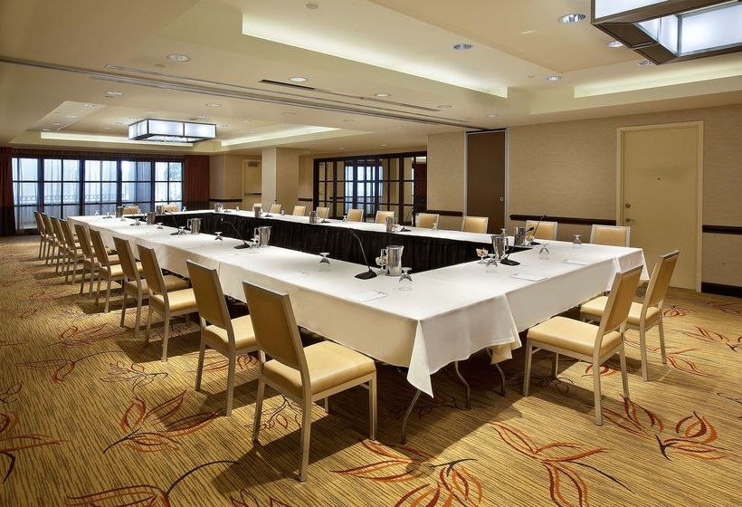 هتل Embassy Suites By Hilton Washington Dc Chevy Chase Pavilion