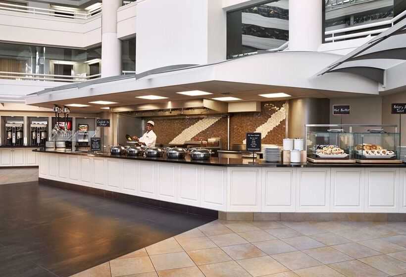 هتل Embassy Suites By Hilton Washington Dc Chevy Chase Pavilion