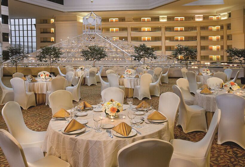 هتل Embassy Suites By Hilton Washington Dc Chevy Chase Pavilion