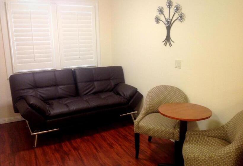 هتل Fairbridge Inn & Suites Gateway To Yosemite