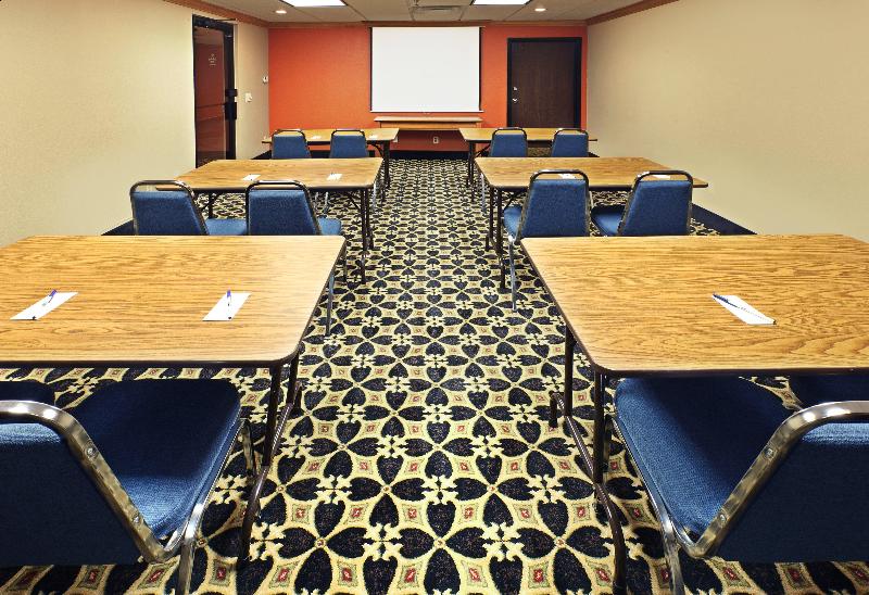 Hotel Holiday Inn Express & Suites Fayetteville University Of Arkansas Area, An Ihg