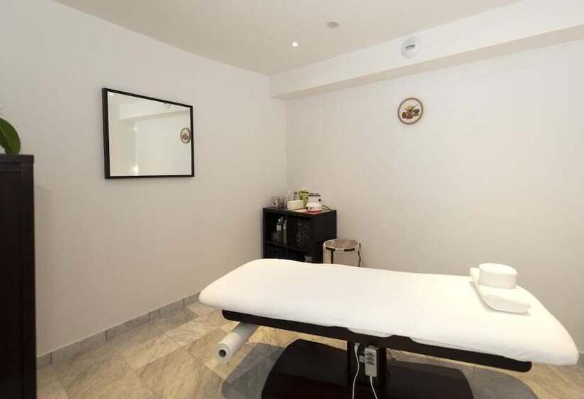 ホテル Hôtel Du Parc, Restaurant, Spa & Wellness