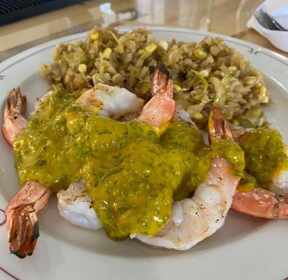 호텔 Inn On The River