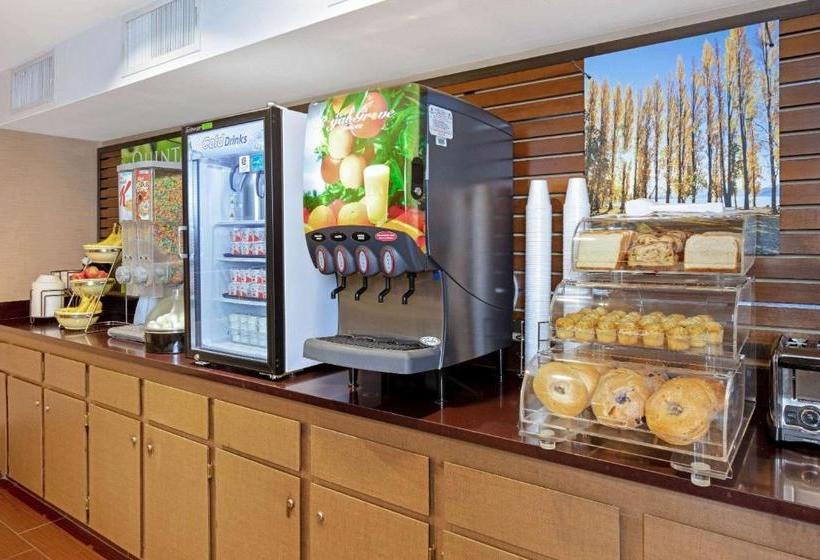 Fotos del hotel La Quinta Inn &amp; Suites By Wyndham Lv Tropicana Stadium:  11