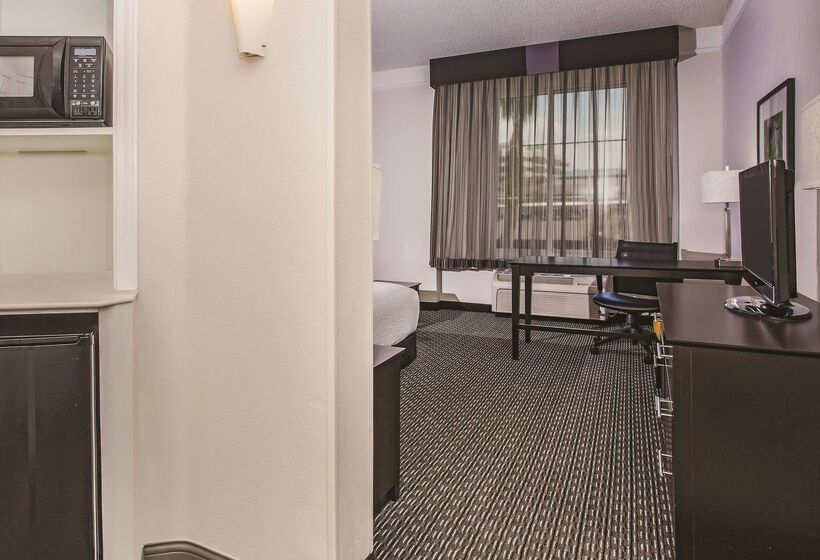 Fotos del hotel La Quinta By Wyndham Las Vegas Summerlin Tech:  12