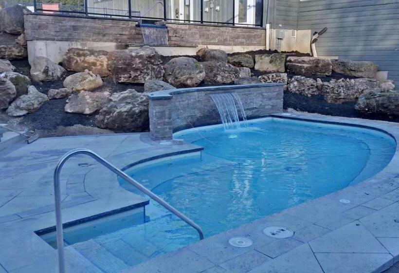 هتل Millcroft Inn & Spa