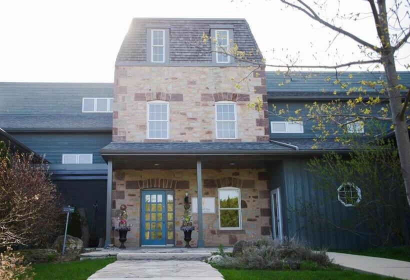 هتل Millcroft Inn & Spa