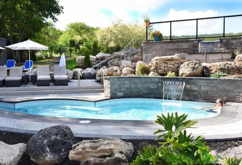 هتل Millcroft Inn & Spa