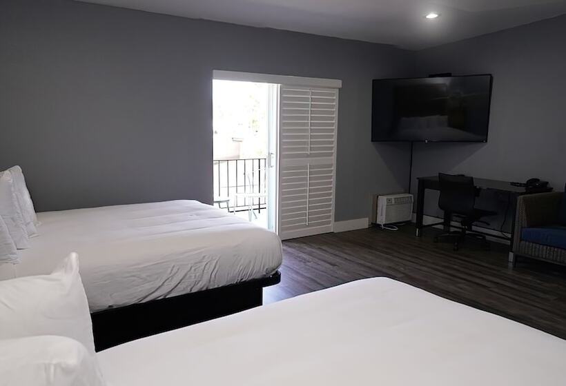 هتل Seaside Inn & Suites