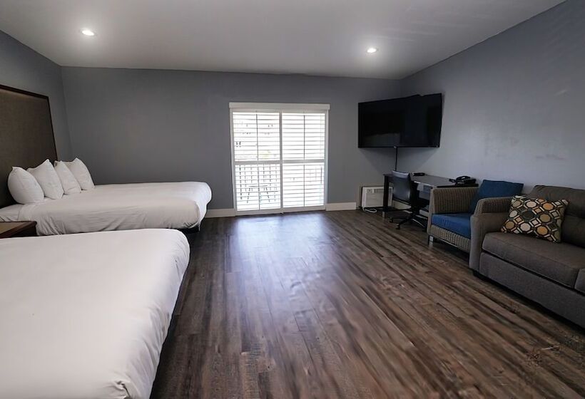 هتل Seaside Inn & Suites