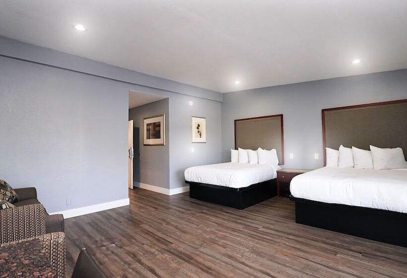 هتل Seaside Inn & Suites