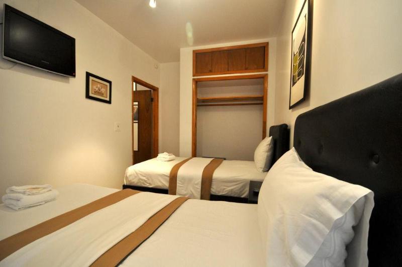 酒店 Off Soho Suites