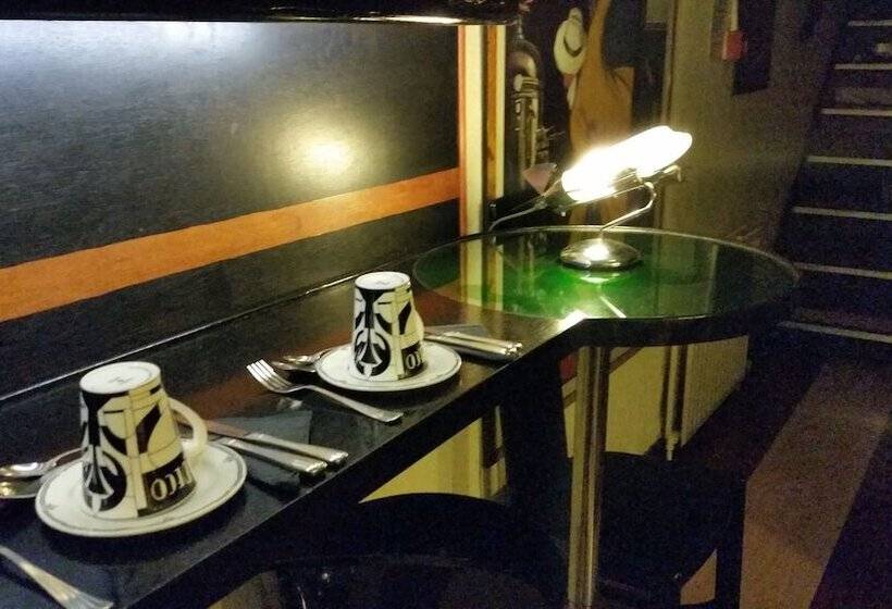 Fotos del hotel Paskins Town House:  10