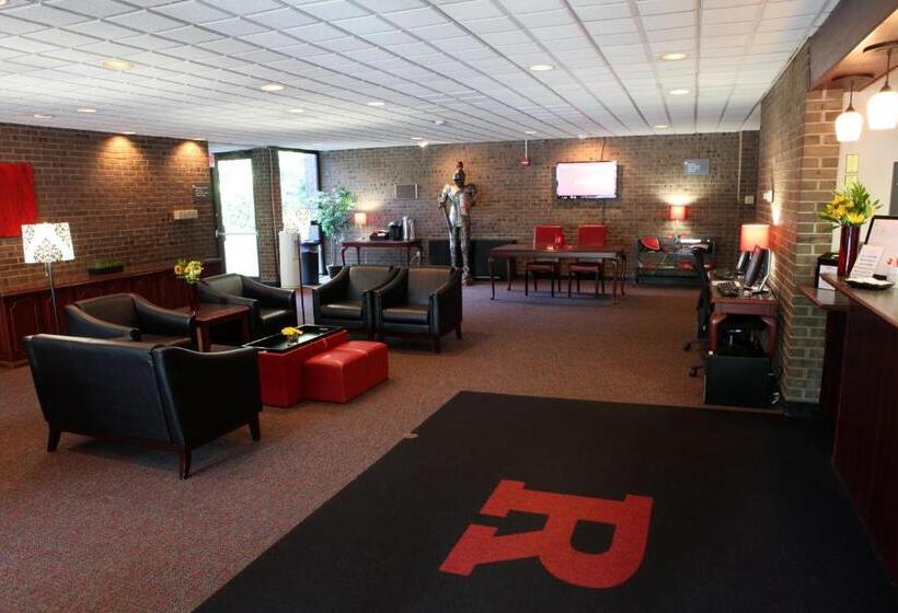 호텔 Rutgers University Inn And Conference Center