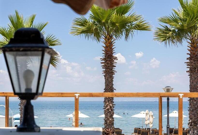 هتل Santa Beach