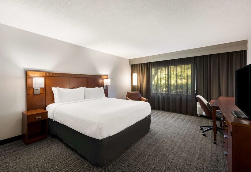هتل Sonesta Select San Jose Airport
