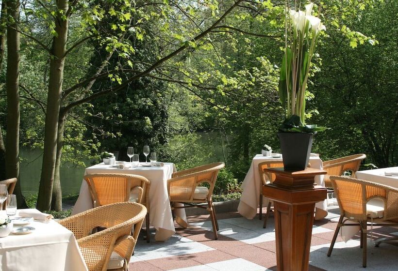 هتل Hôtel Château De L Ile