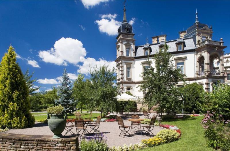 هتل Hôtel Château De L Ile