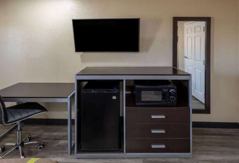هتل Super 8 By Wyndham Tulsa/arpt/st Fairgrounds