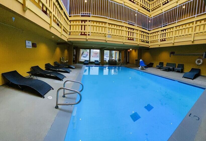 هتل The Aqua Pacific