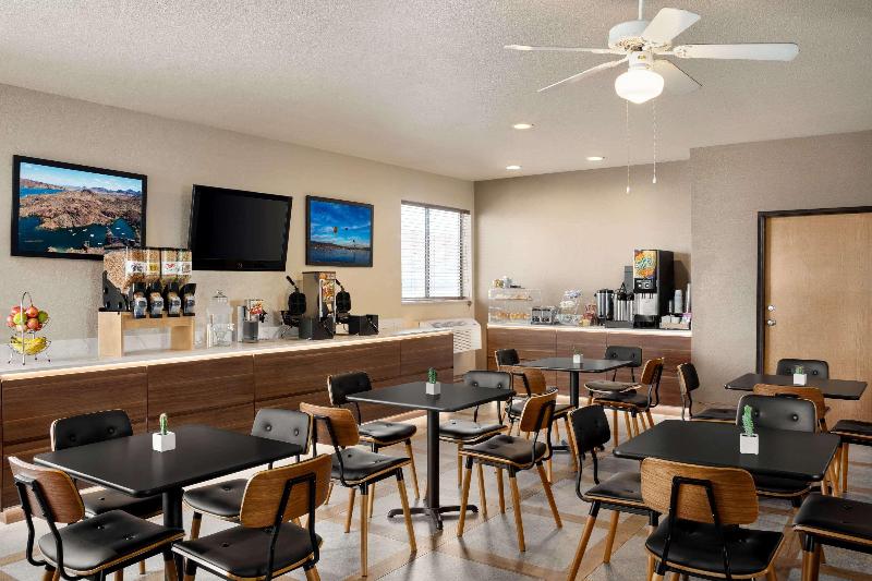 هتل Travelodge By Wyndham Lake Havasu