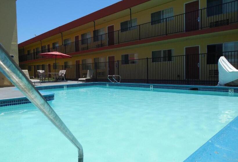 מוטל Howard Johnson Suites By Wyndham San Diego Chula Vista Bayfront