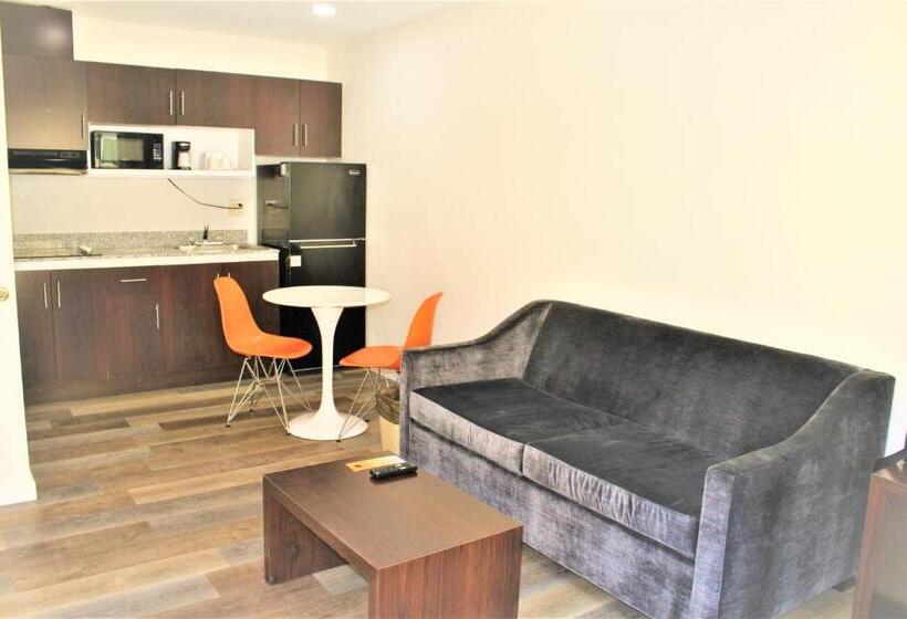 מוטל Howard Johnson Suites By Wyndham San Diego Chula Vista Bayfront