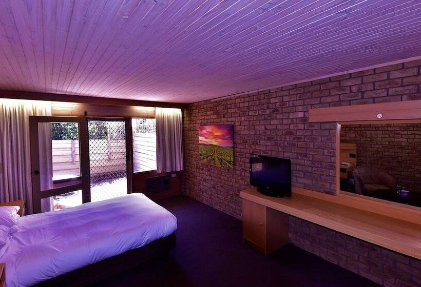 Flinders Cove Motel