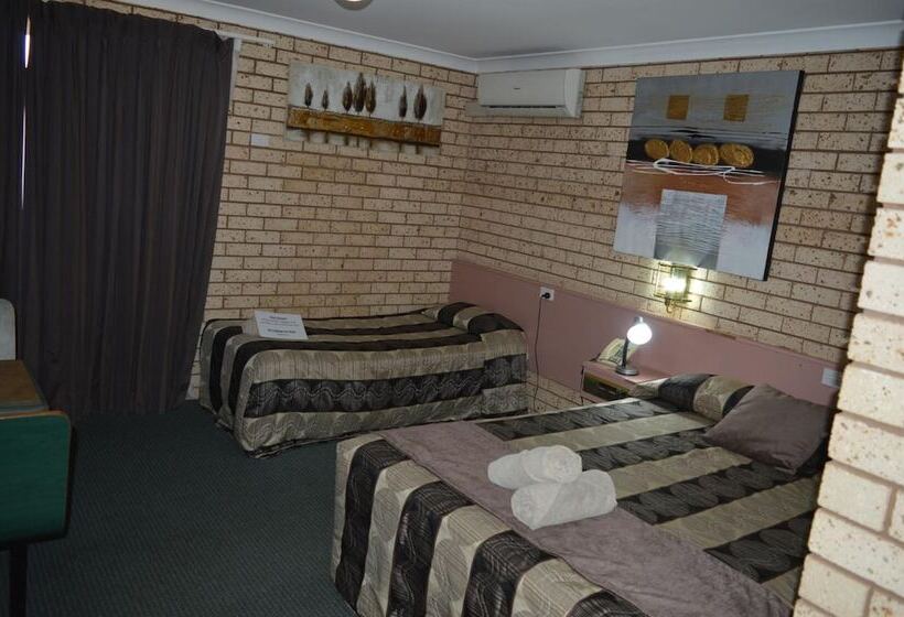 Отель Alamo Motor Inn