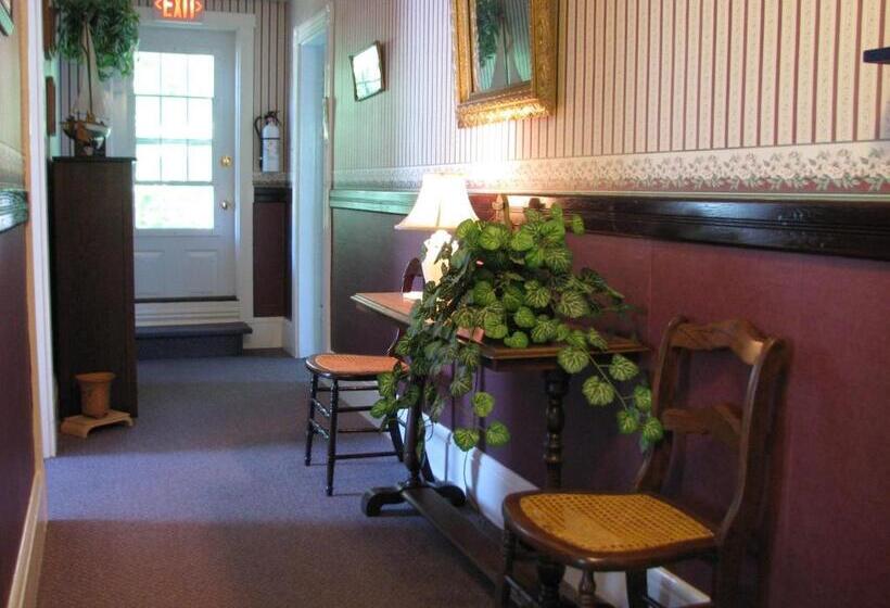 هتل Bayside Inn