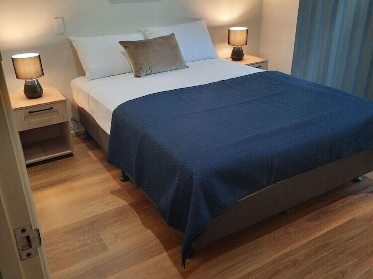 هتل Beachside Motor Inn