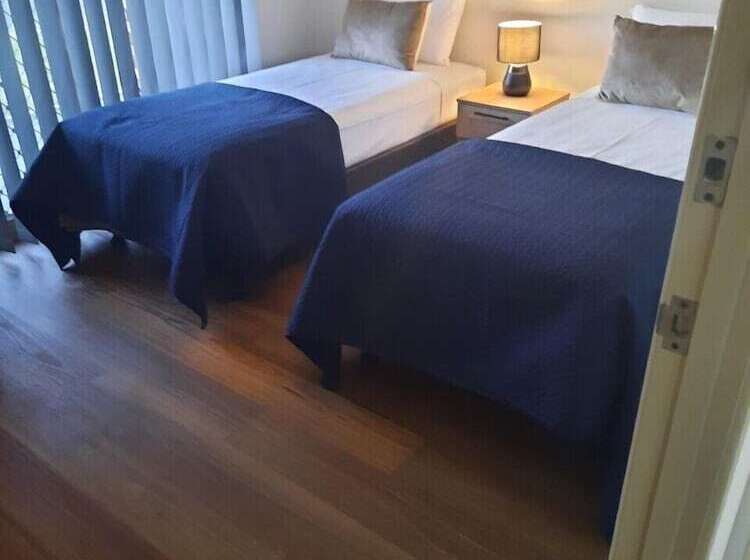 هتل Beachside Motor Inn