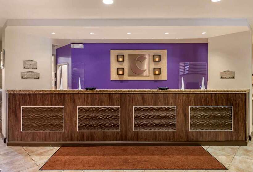 Отель Comfort Suites Maingate East Kissimmee